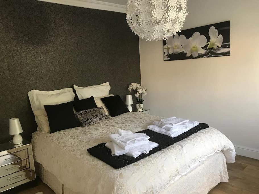 Clovelly Nazeing Екстериор снимка